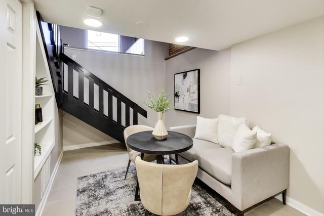 1238 LINDEN PL NE, Washington, DC 20002