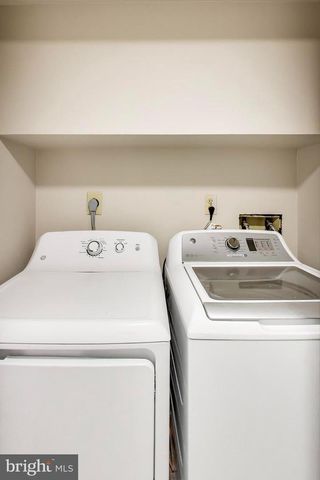 1238 LINDEN PL NE, Washington, DC 20002