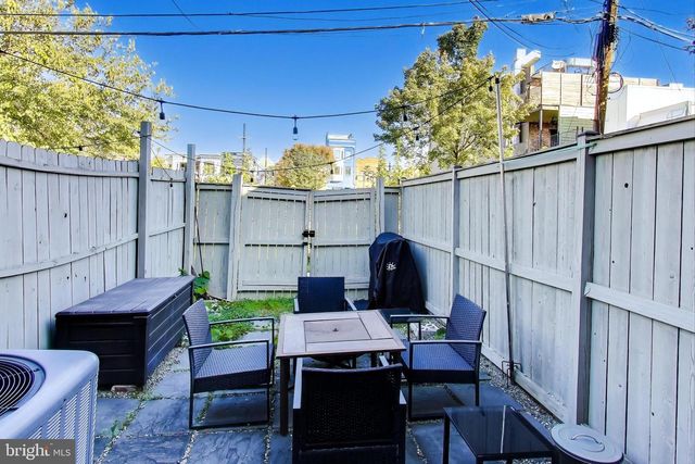 1238 LINDEN PL NE, Washington, DC 20002