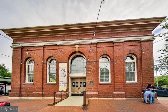 1238 LINDEN PL NE, Washington, DC 20002