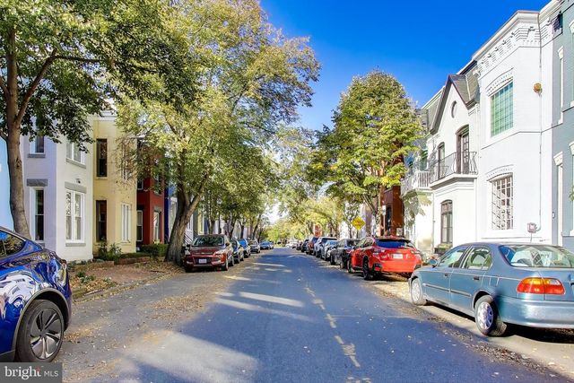 1238 LINDEN PL NE, Washington, DC 20002