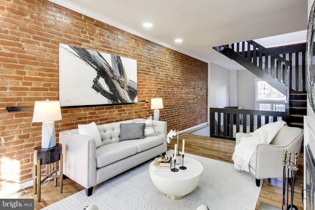 1238 LINDEN PL NE, Washington, DC 20002