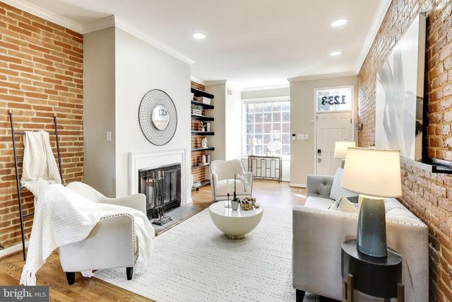 1238 LINDEN PL NE, Washington, DC 20002