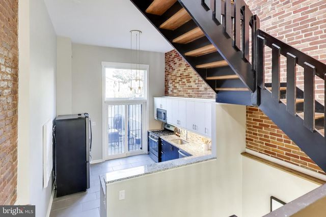 1238 LINDEN PL NE, Washington, DC 20002