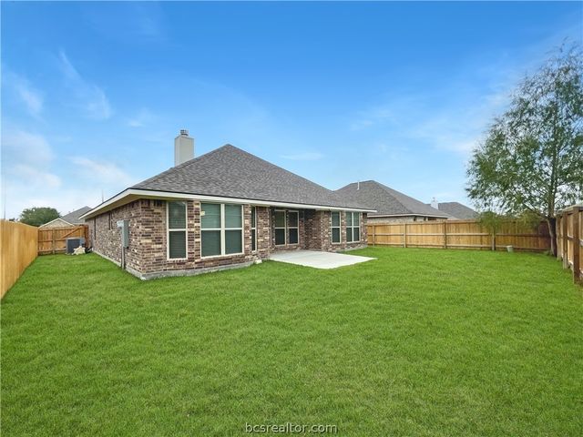 1017 Dove Chase Lane, College Station, TX 77845