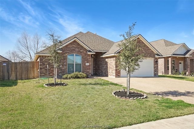 1017 Dove Chase Lane, College Station, TX 77845