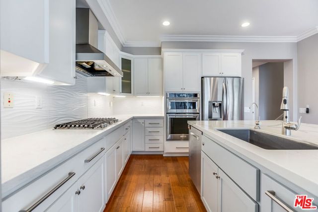 24040 Dandelion Lane, Valencia, CA 91354