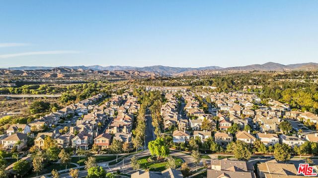 24040 Dandelion Lane, Valencia, CA 91354