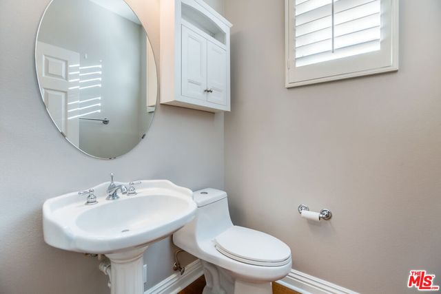 24040 Dandelion Lane, Valencia, CA 91354