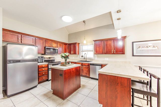 212 Lansdown Drive, Houma, LA 70360