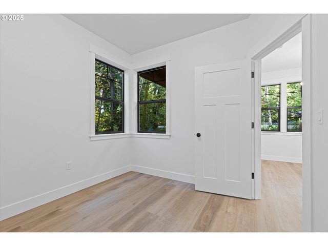 24508 E Bright Ave, Welches, OR 97067