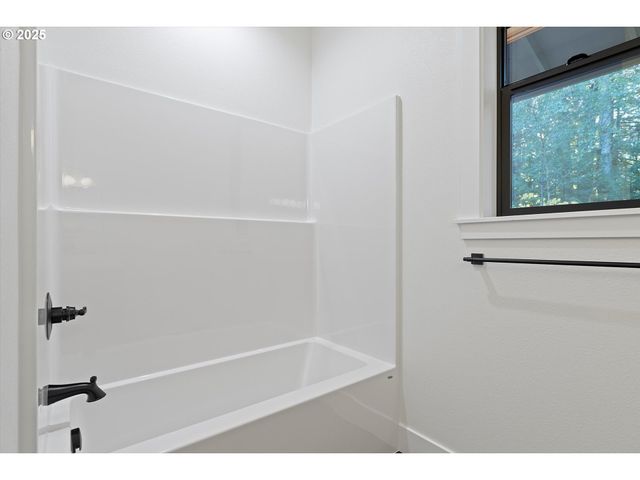 24508 E Bright Ave, Welches, OR 97067