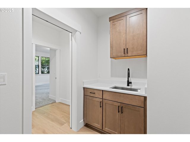 24508 E Bright Ave, Welches, OR 97067