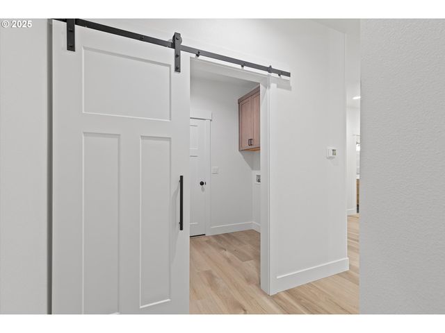 24508 E Bright Ave, Welches, OR 97067