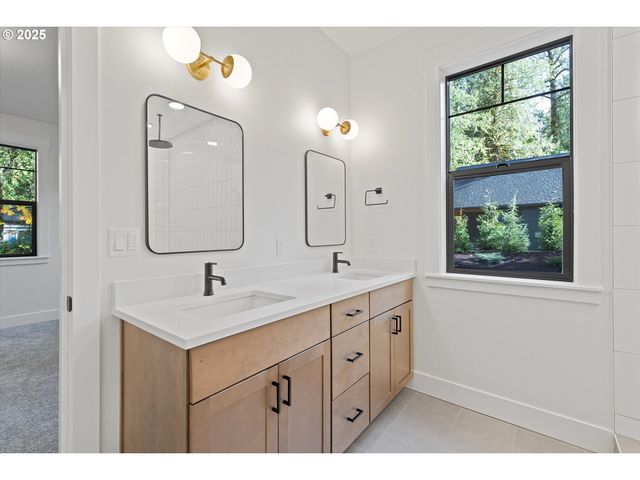 24508 E Bright Ave, Welches, OR 97067