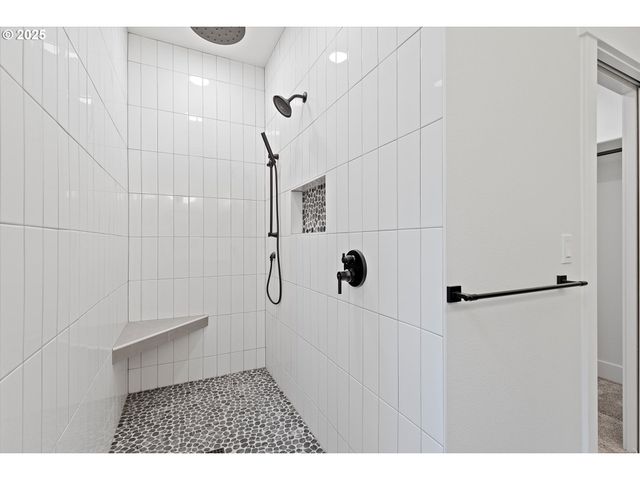 24508 E Bright Ave, Welches, OR 97067