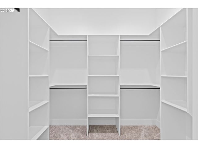 24508 E Bright Ave, Welches, OR 97067