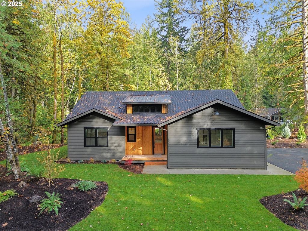 24508 E Bright Ave, Welches, OR 97067