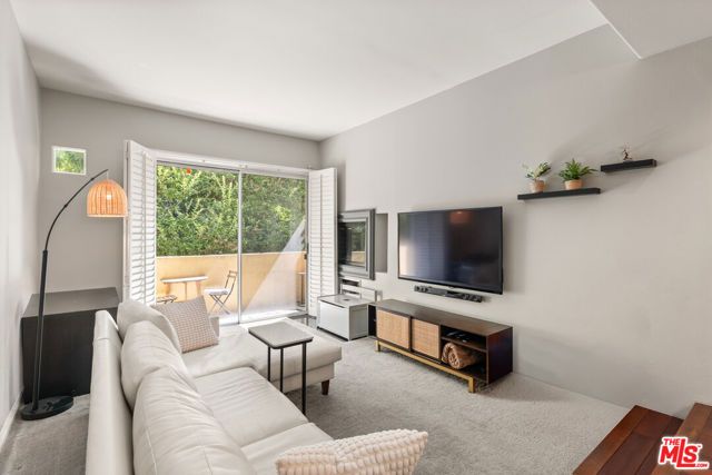 5350 Sepulveda Boulevard 7, Los Angeles, CA 91411
