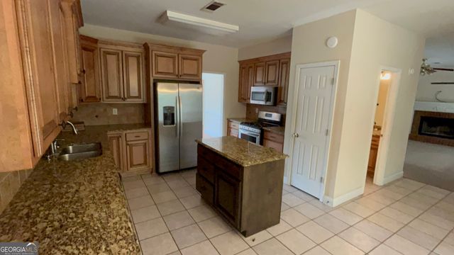 2440 Washington Drive, Douglasville, GA 30135