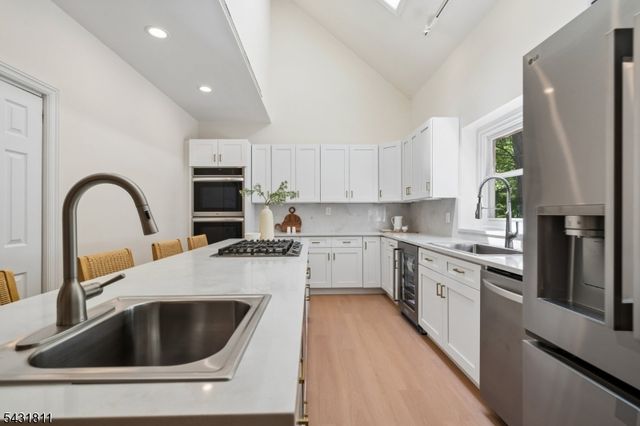 45 Jenks Hill Rd, Harding Twp., NJ 07960