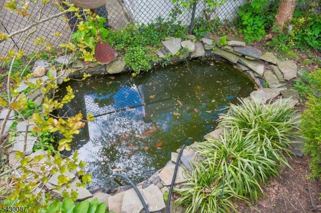 21 Bounty Street, Metuchen Boro, NJ 08840
