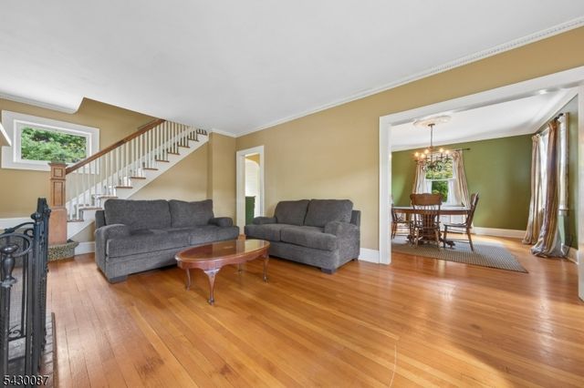 21 Bounty Street, Metuchen Boro, NJ 08840