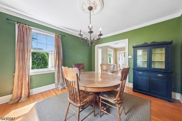 21 Bounty Street, Metuchen Boro, NJ 08840