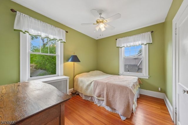 21 Bounty Street, Metuchen Boro, NJ 08840
