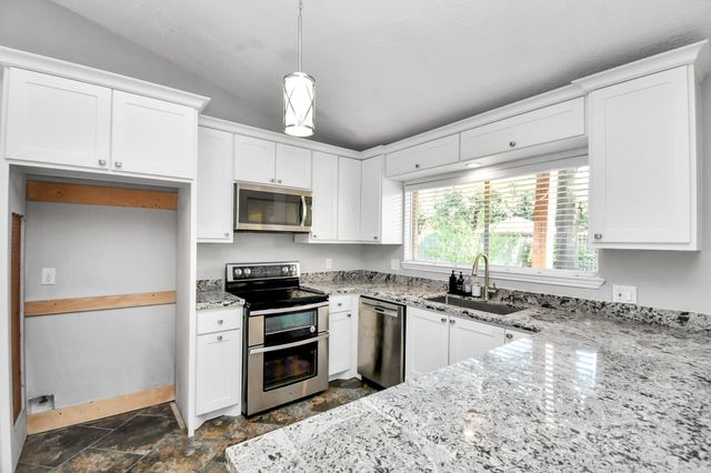 11506 Barwood Bend Drive, Houston, TX 77065