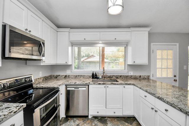 11506 Barwood Bend Drive, Houston, TX 77065