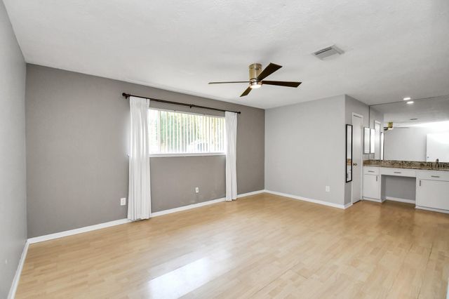 11506 Barwood Bend Drive, Houston, TX 77065