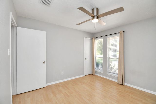 11506 Barwood Bend Drive, Houston, TX 77065