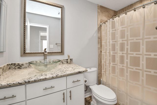 11506 Barwood Bend Drive, Houston, TX 77065