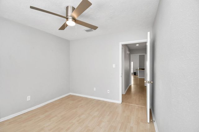 11506 Barwood Bend Drive, Houston, TX 77065