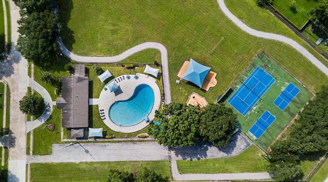 11506 Barwood Bend Drive, Houston, TX 77065