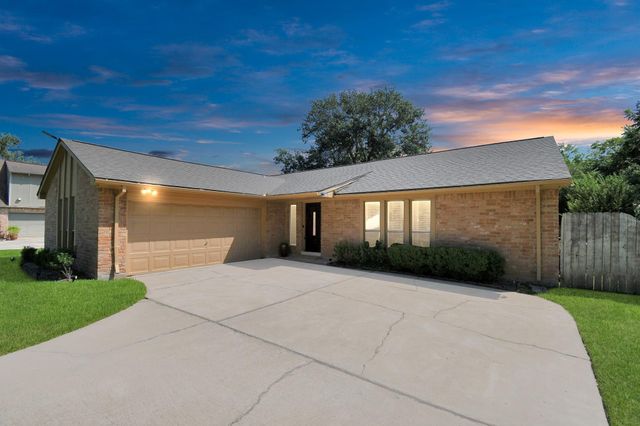 11506 Barwood Bend Drive, Houston, TX 77065