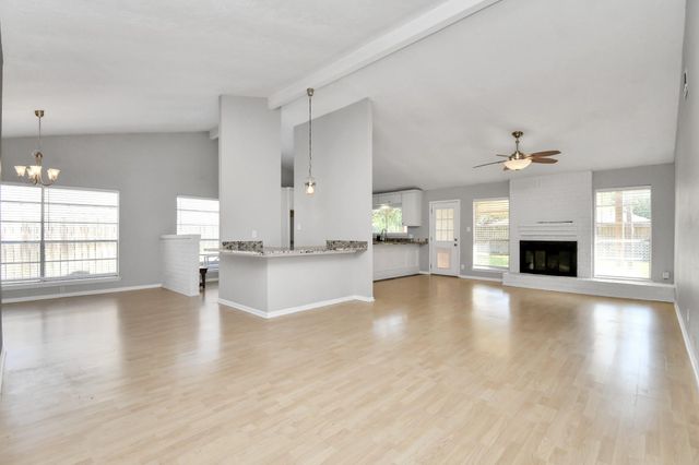 11506 Barwood Bend Drive, Houston, TX 77065