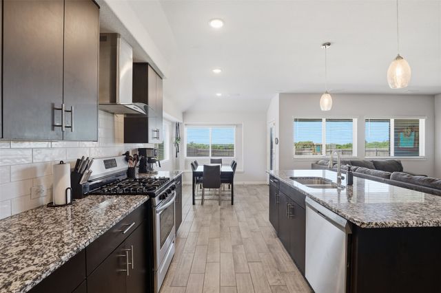 1032 Fairfax Drive, Godley, TX 76044