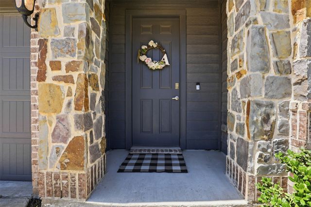 1032 Fairfax Drive, Godley, TX 76044