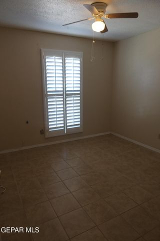 10345 BISCAINE Street, El Paso, TX 79924
