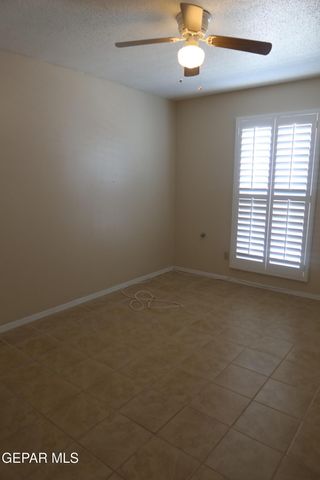 10345 BISCAINE Street, El Paso, TX 79924