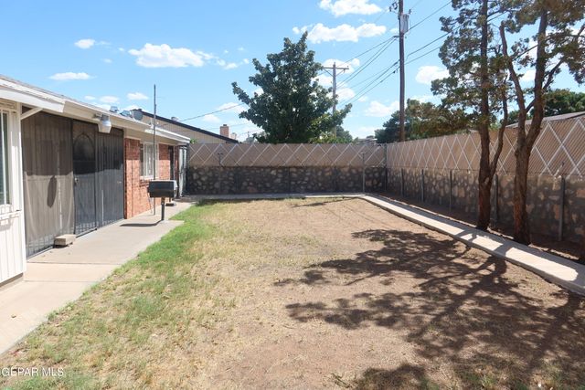 10345 BISCAINE Street, El Paso, TX 79924