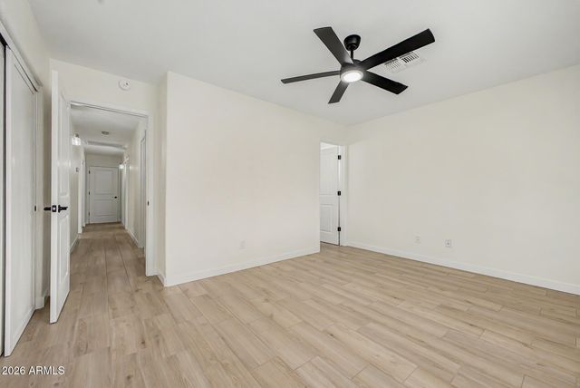2111 E WILLIAMS Drive, Phoenix, AZ 85024