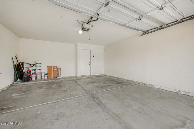2111 E WILLIAMS Drive, Phoenix, AZ 85024