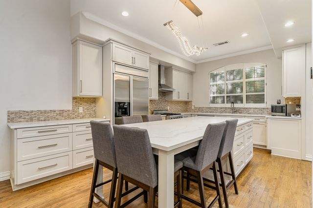 3314 Blackburn Street, Dallas, TX 75204