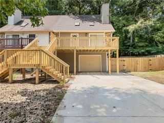 2136 Valley Oaks Drive SE, Smyrna, GA 30080