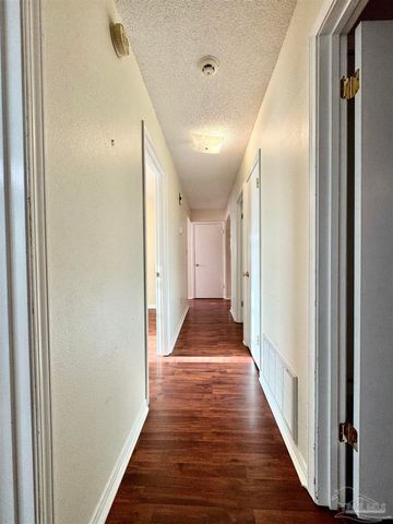 6040 Strickland Pl, Pensacola, FL 32506