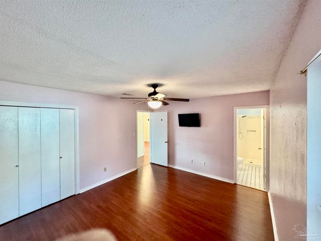 6040 Strickland Pl, Pensacola, FL 32506