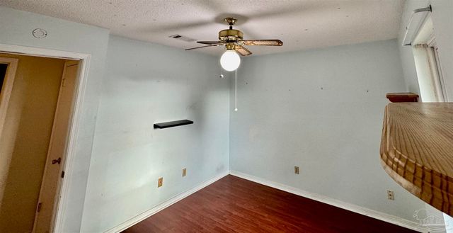 6040 Strickland Pl, Pensacola, FL 32506